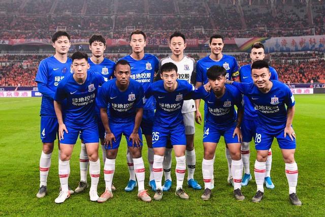 在赛场内外 在赛场内外